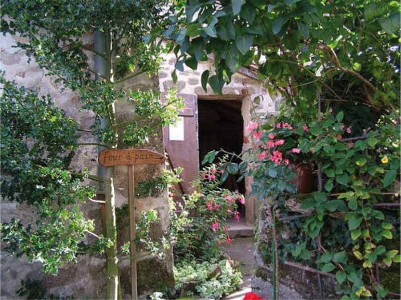 Le sentier des pervenches, Montrol-Sénard