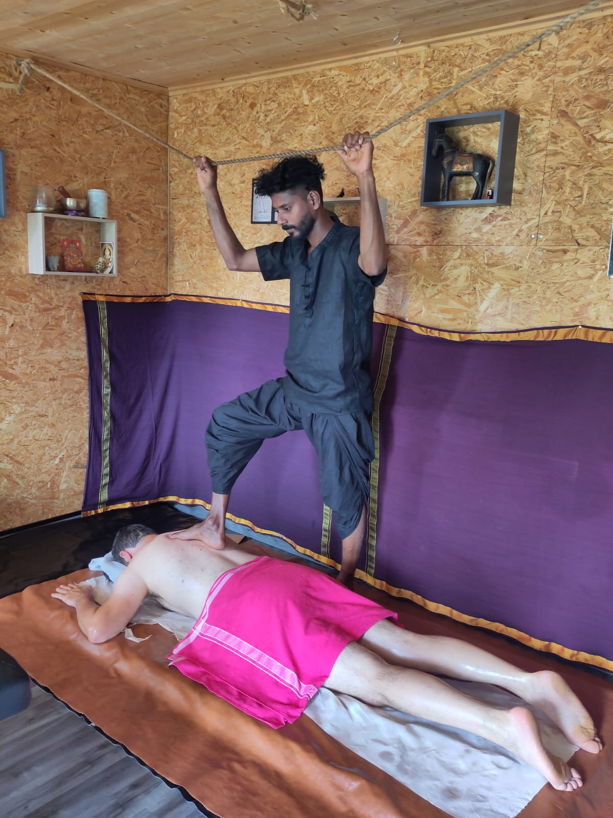 Massage Indien Chavutti Thirumal, La Roche-Posay