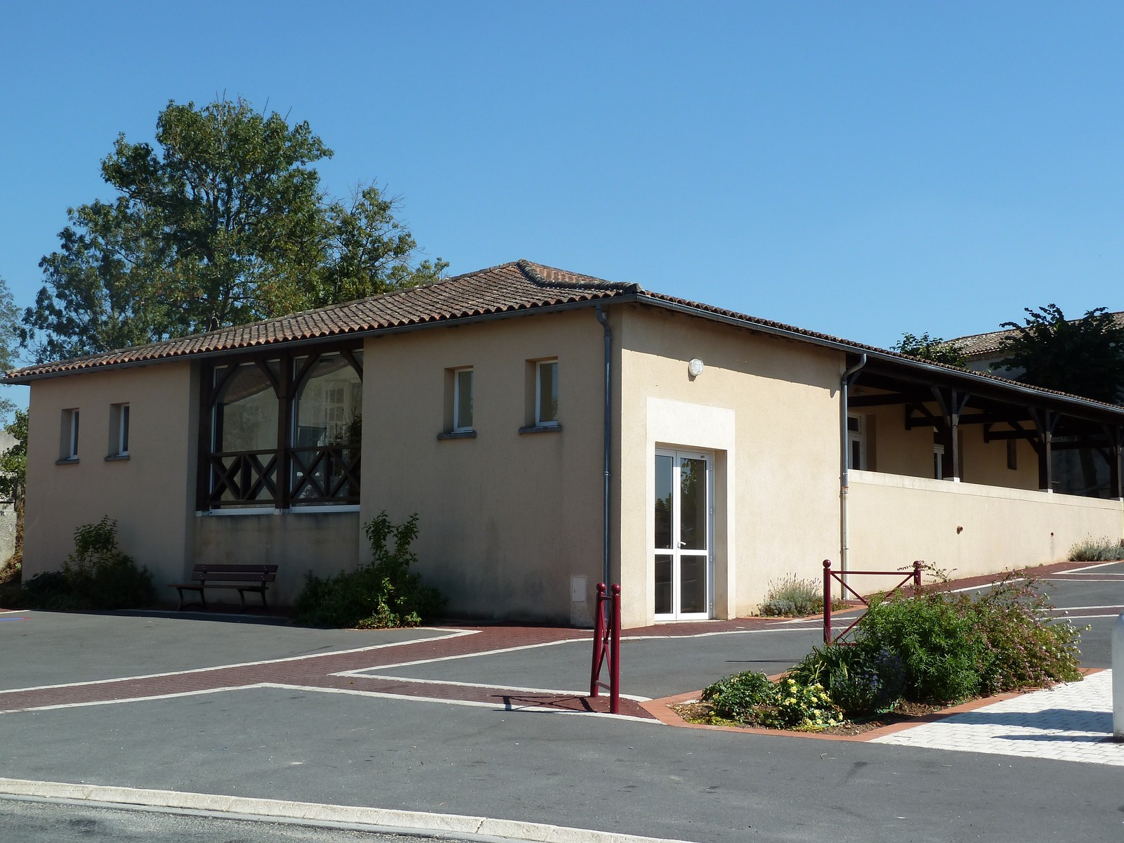 Salle des Fêtes St Barthélémy de Bellegarde