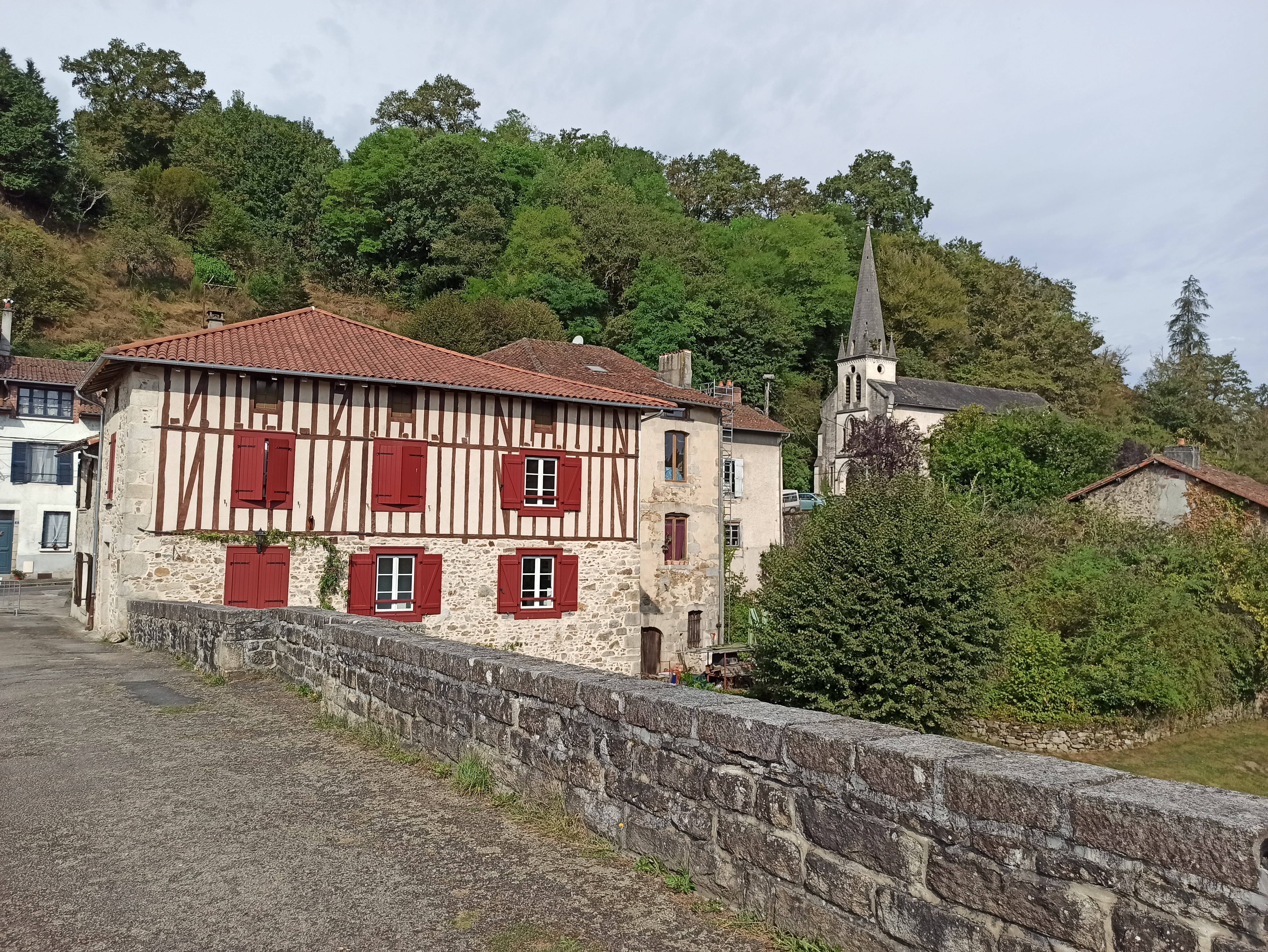 Rando à la découverte du GR® de Pays Monts et Barrages – Saint-Léonard-de-Noblat