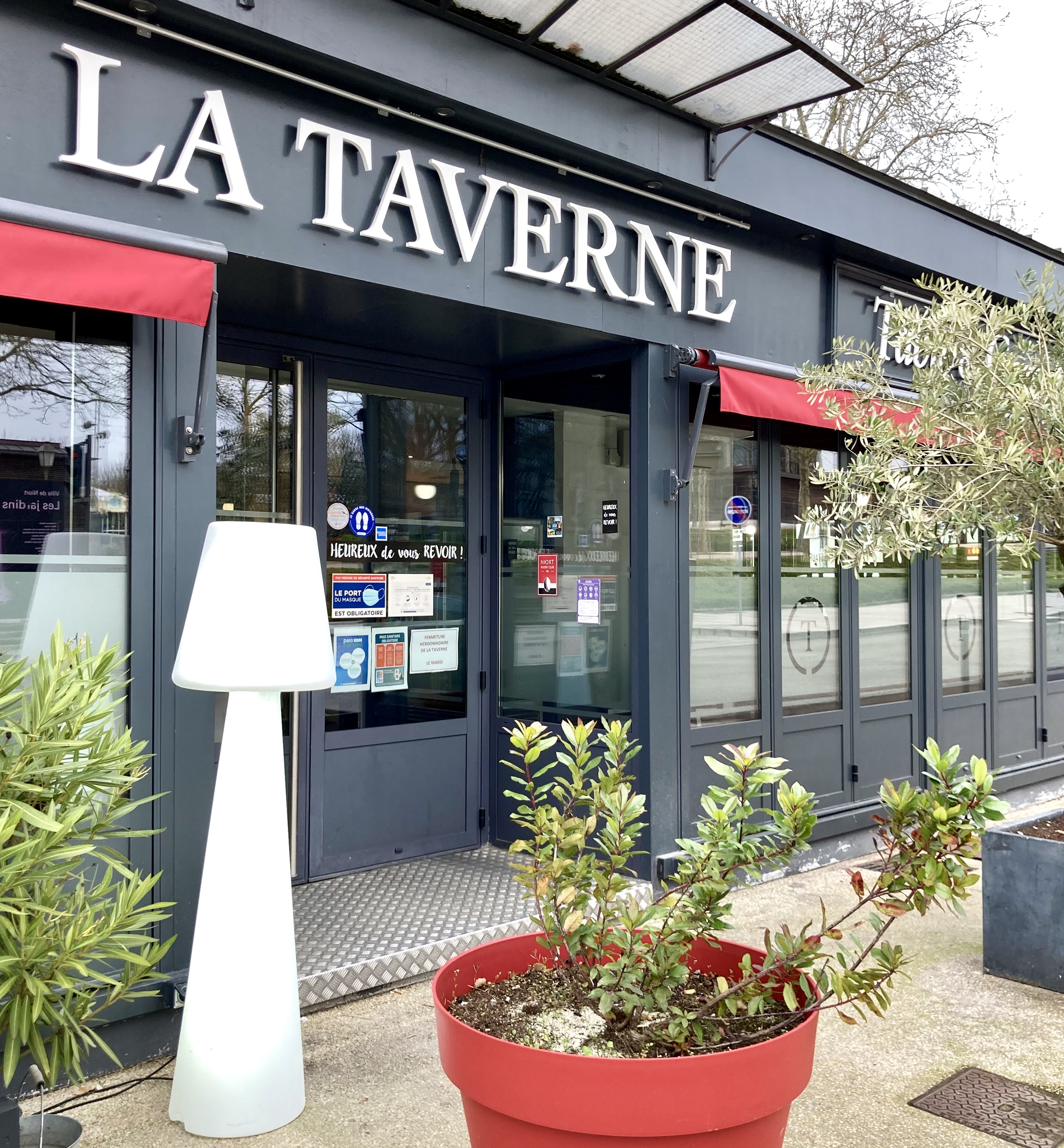Restaurant "La Taverne"