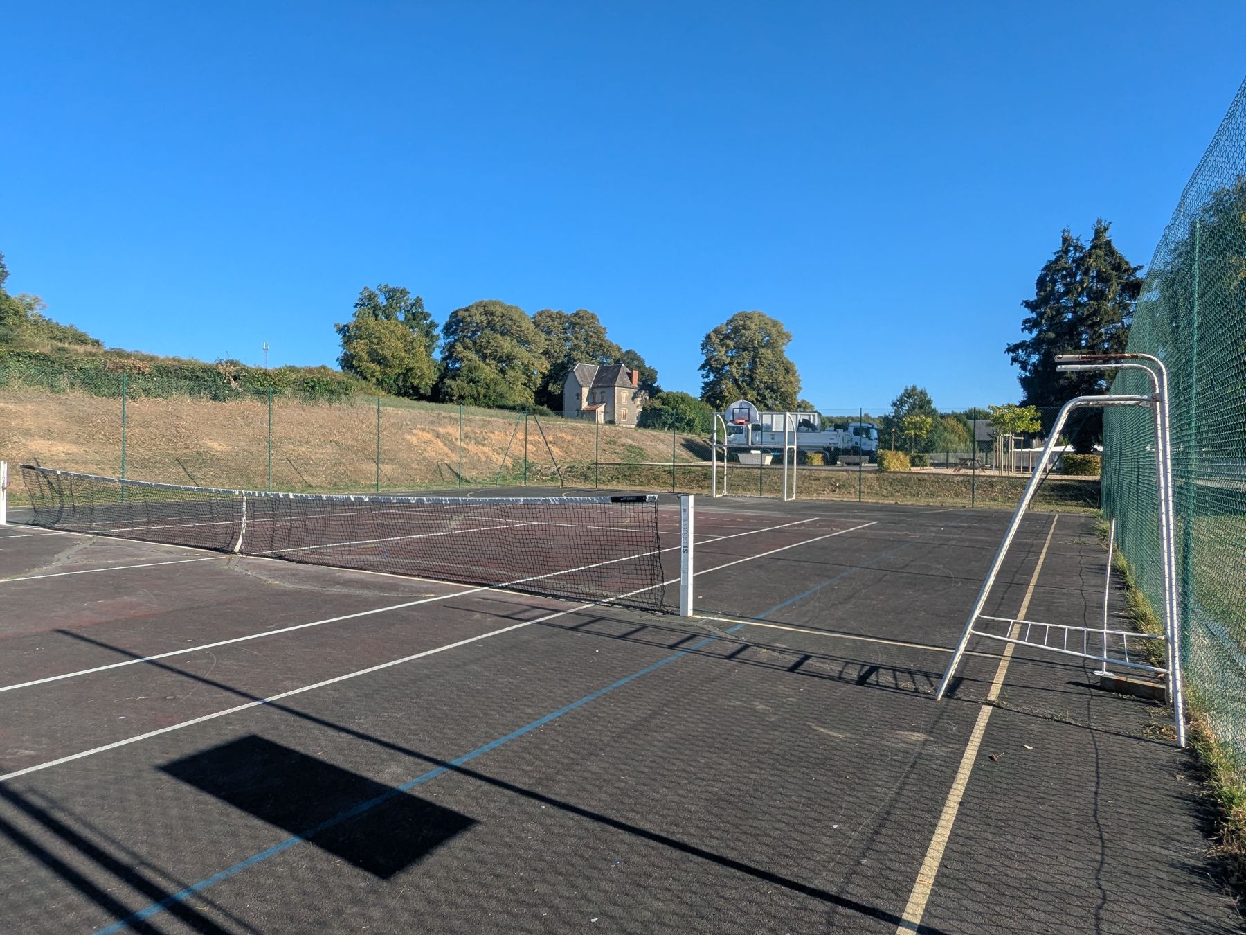 Terrains de Tennis de Condat-sur-Ganaveix