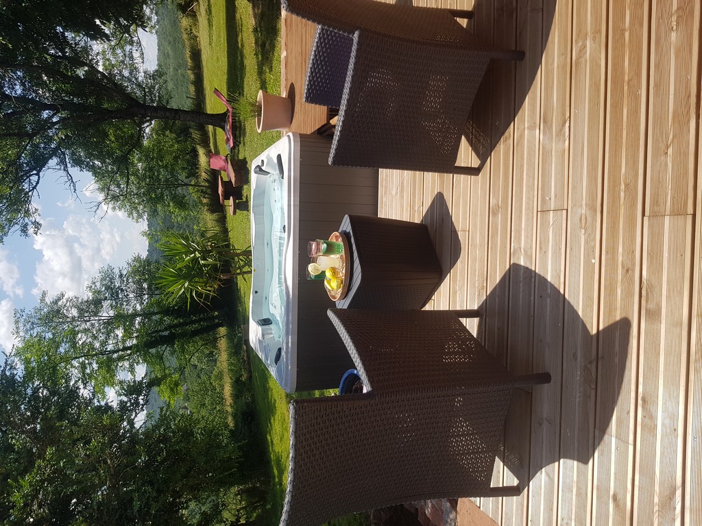 Maison d'Hôtes en Grès Rouge, Lanteuil - photo 15