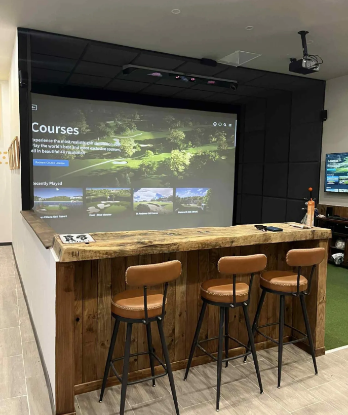 The Bunker Bar - Indoor Golf Simulator Studio - Simulateur de Golf