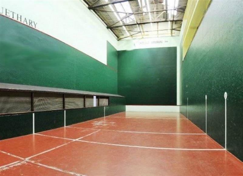 Trinquet Haizburu
