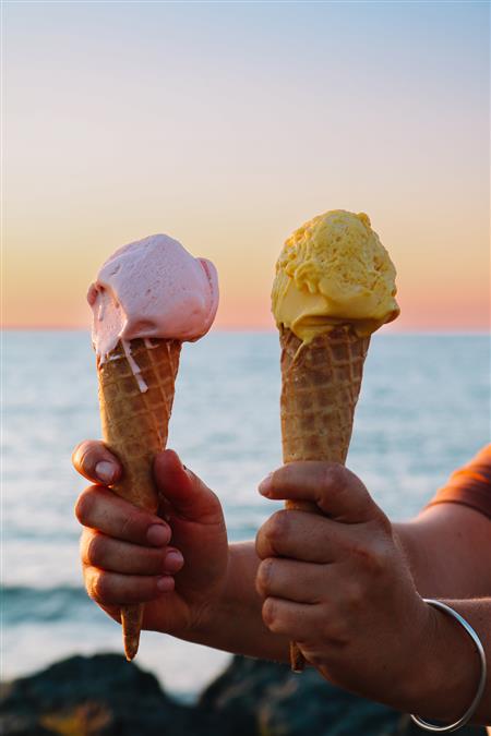 Artisan glacier Txomin Artisan glacier Txomin