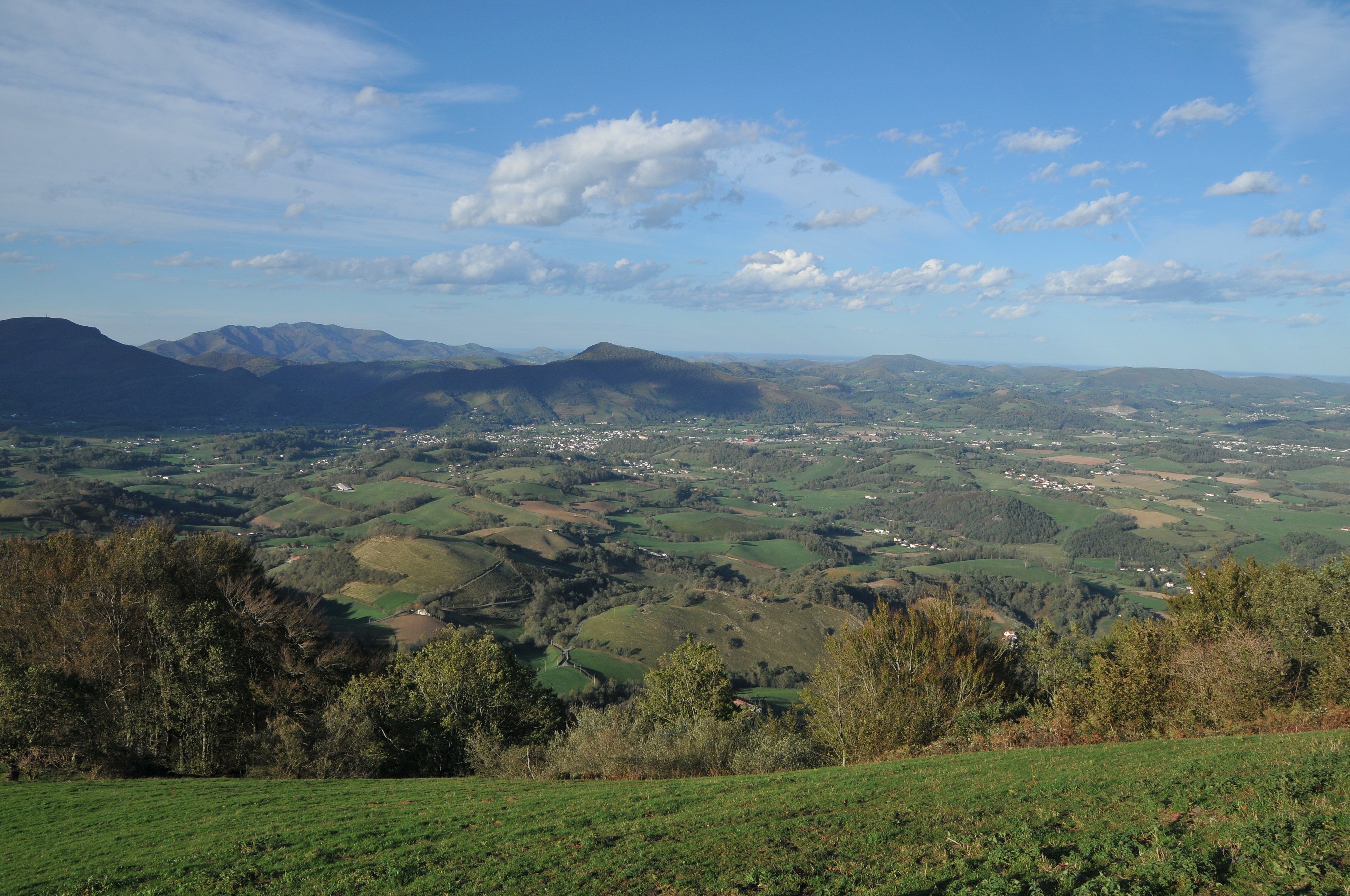 Kaskoz kasko (sur les hauteurs) - Les ports de Cize