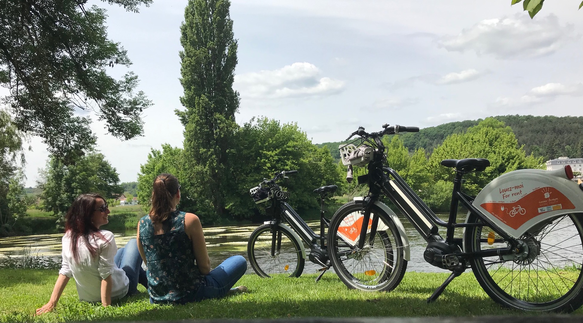 Vélos à Assistance Electrique en Vallée Vézère