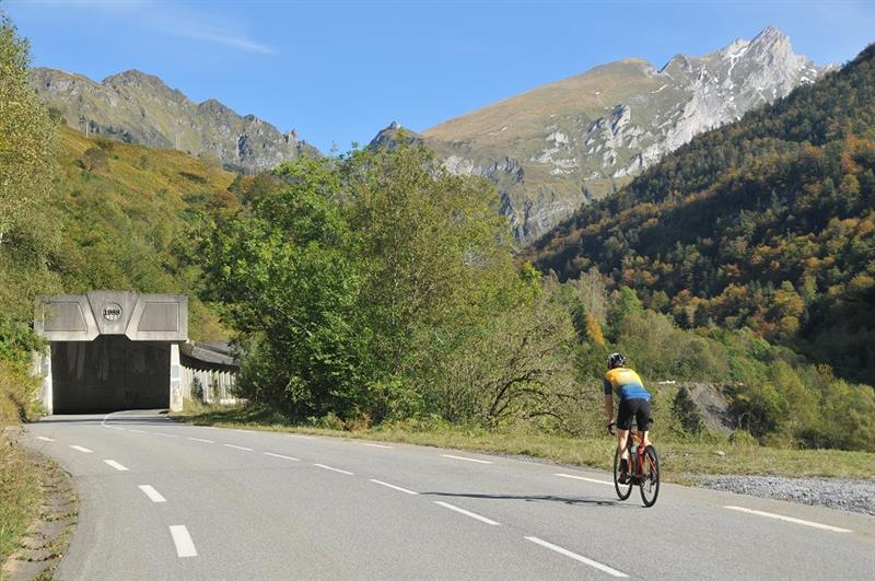 Le col de l'Aubisque en VAE