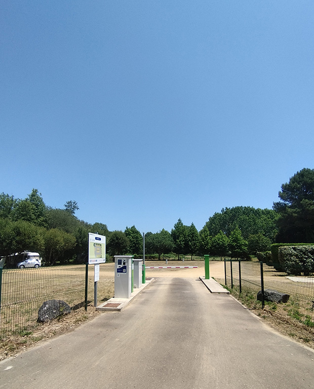 Aire de camping-cars du Lac à Vielle - photo 3