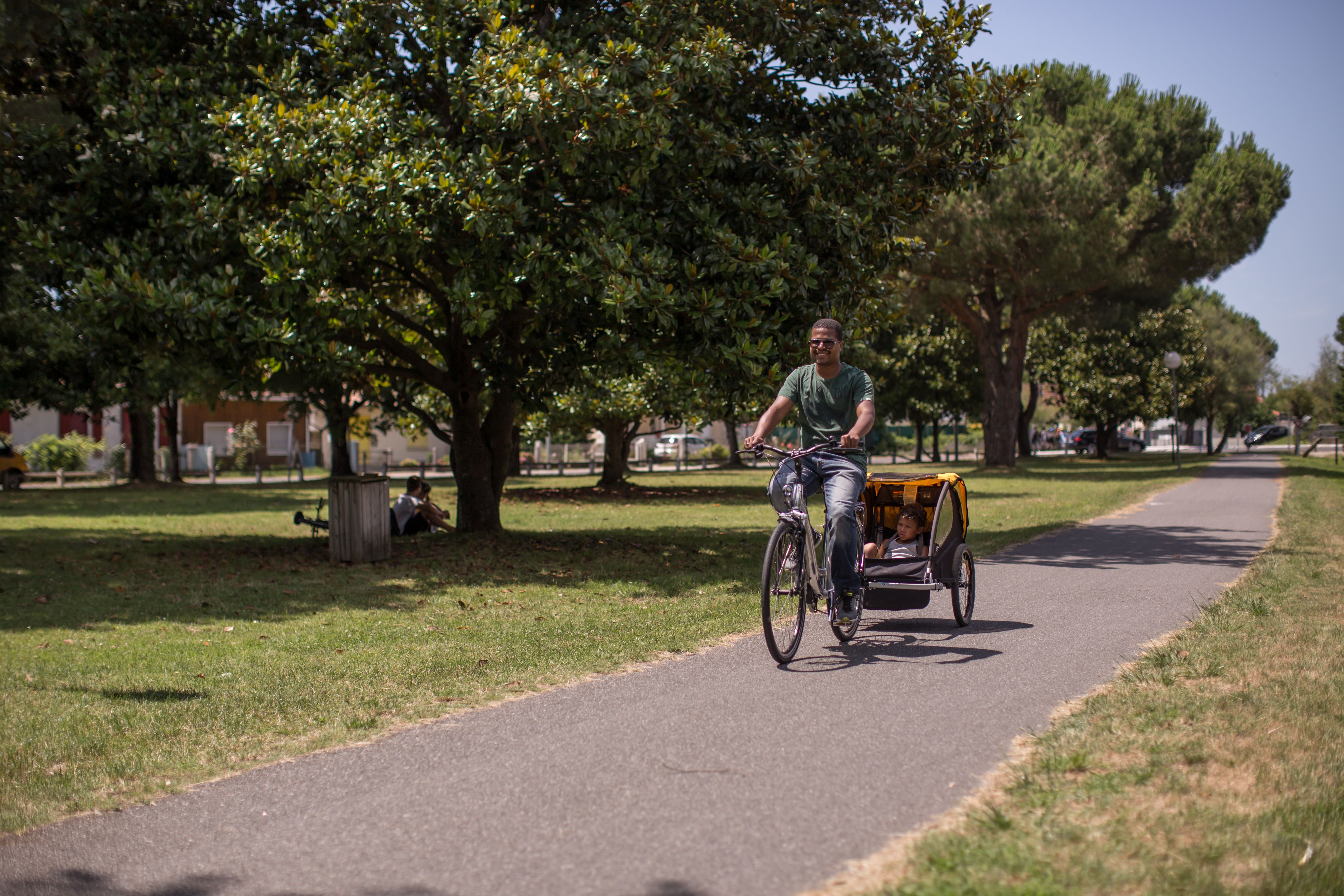 Arès, à bicyclette - photo 2