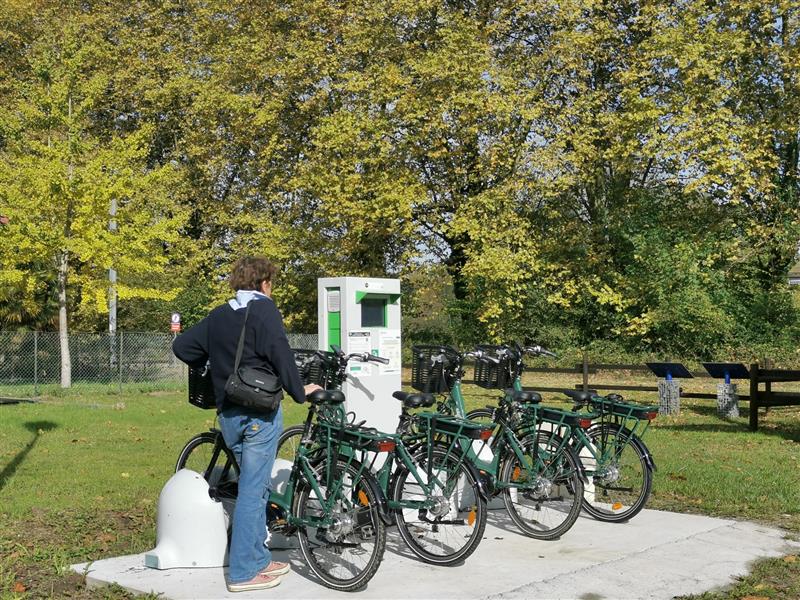 Station de location de vélos électriques