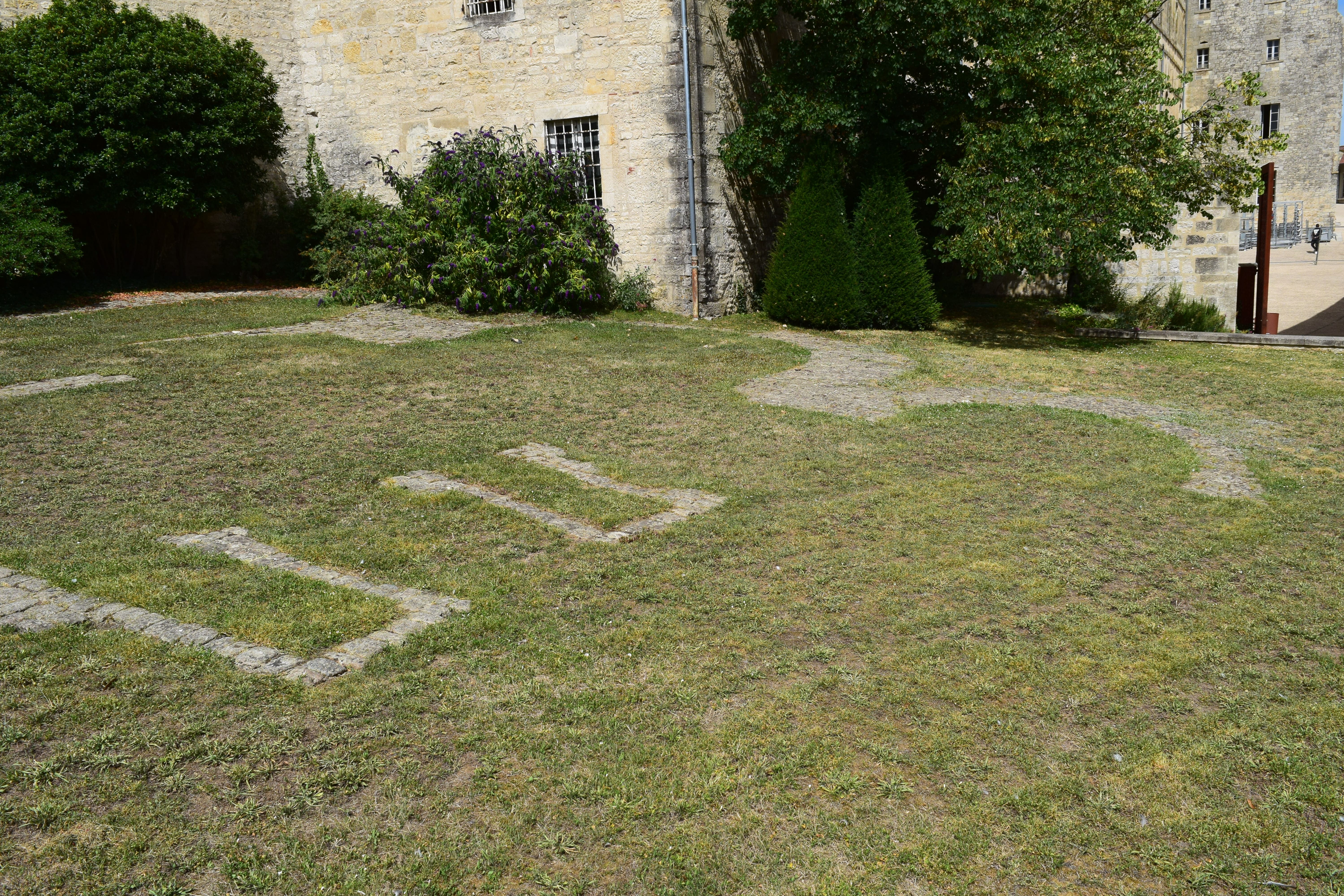 Vestige de l'église Saint-Saturnin, Saint-Maixent-l'École