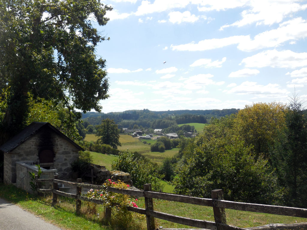 La vallée de l'Eau Large, Sainte-Marie-Lapanouze - photo 4