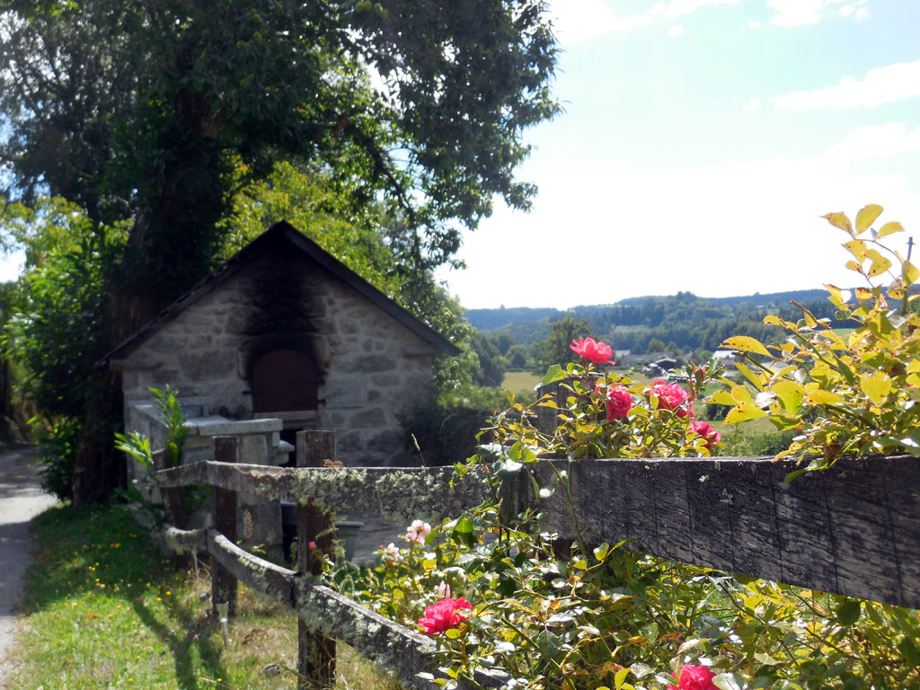 La vallée de l'Eau Large, Sainte-Marie-Lapanouze - photo 3