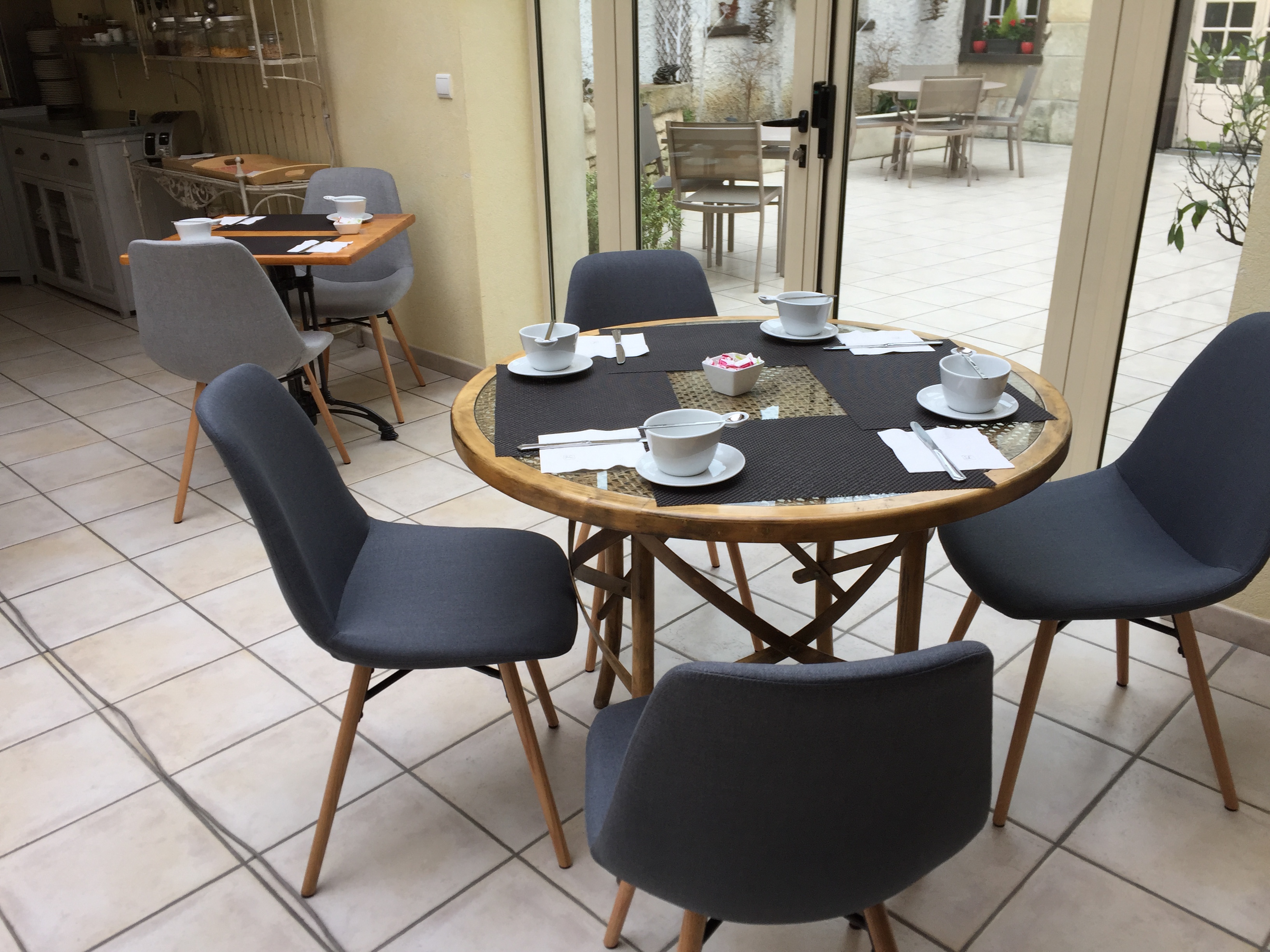 Hôtel-restaurant "Le Central" - photo 3