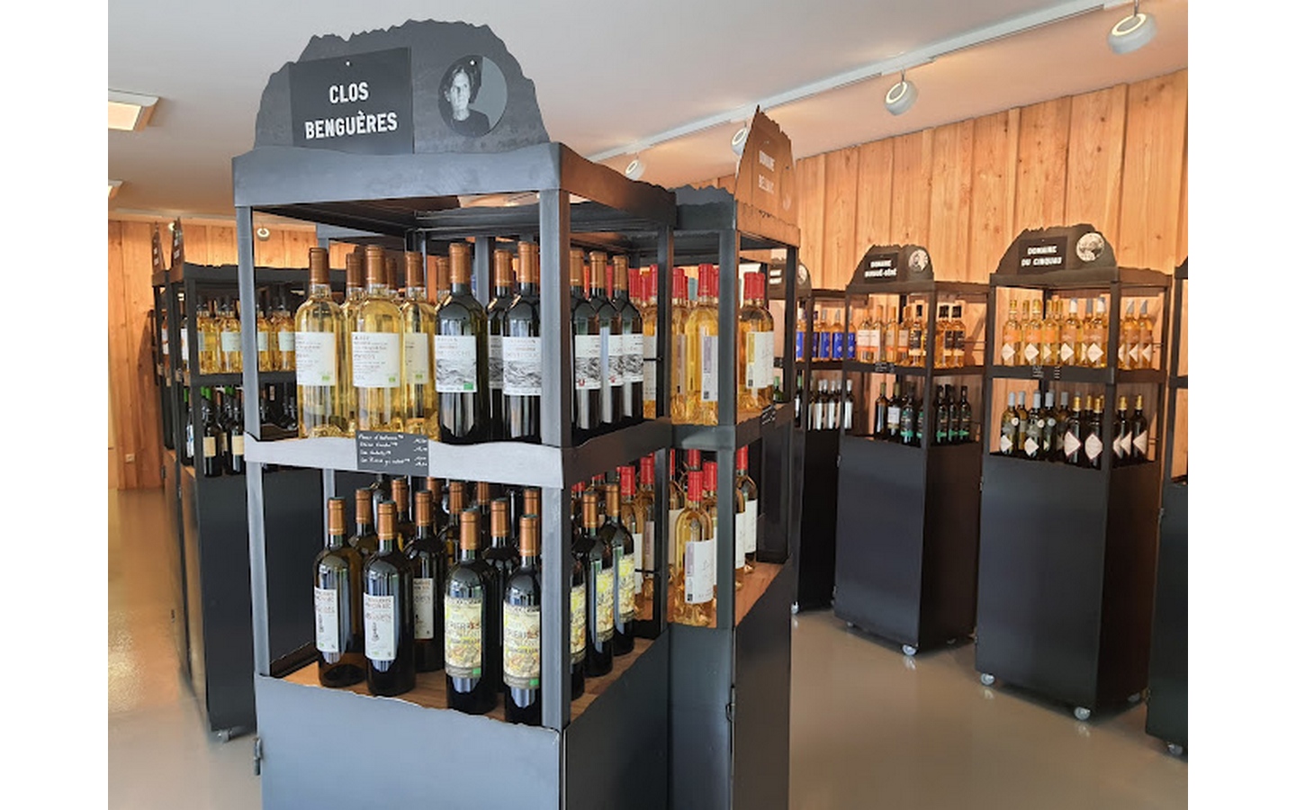 La vinothèque des vignerons du Jurançon — photo 2