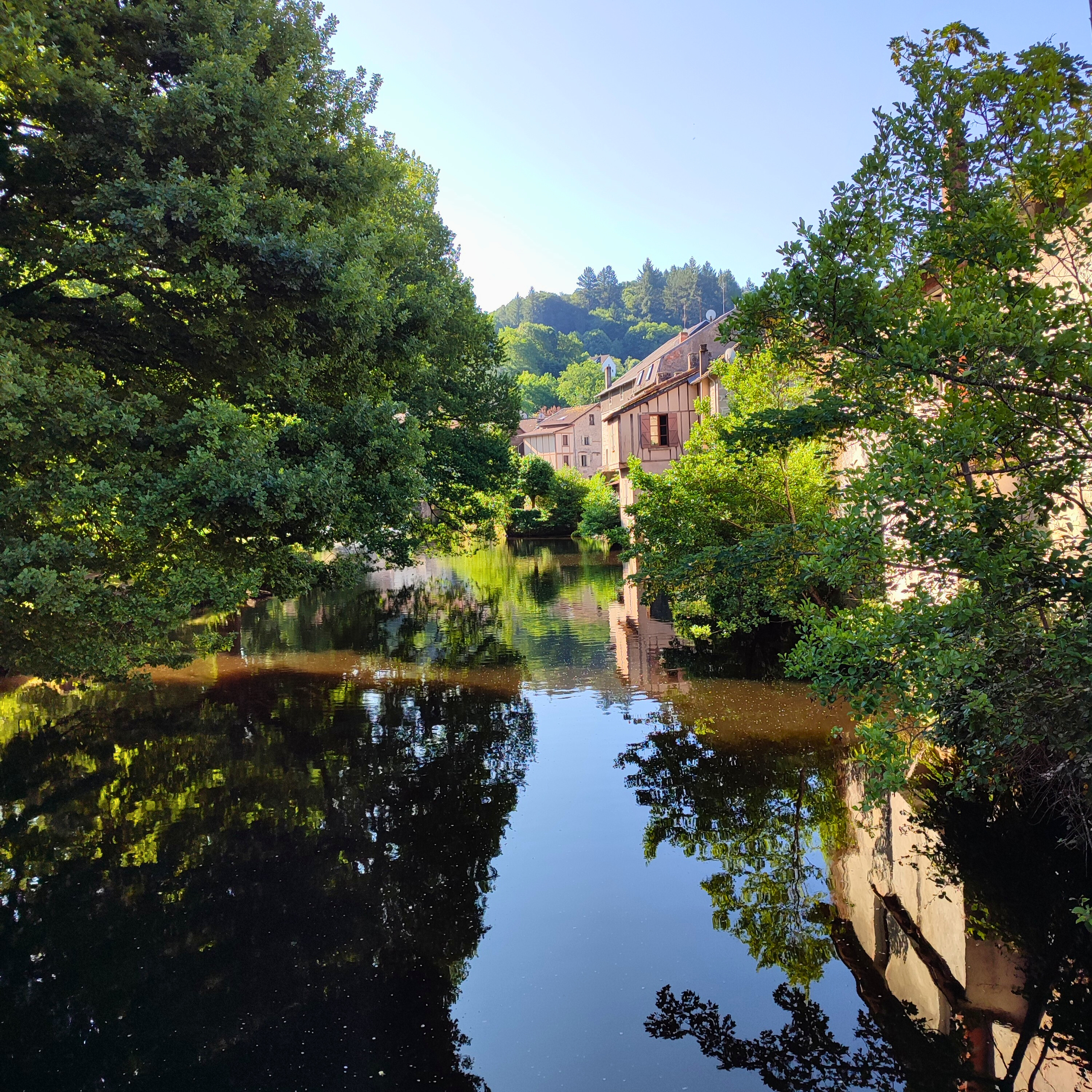 GR®de Pays Monts et Barrages en Limousin – Boucle Entre Combade et Briance – Variante d’Eymoutiers - Étape 4 - Châteauneuf-la-Forêt à Eymoutiers, Châteauneuf-la-Forêt - photo 2