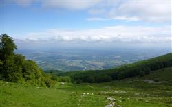 Vue sur Cabane Isarce et plaine de Nay web (Copier)
