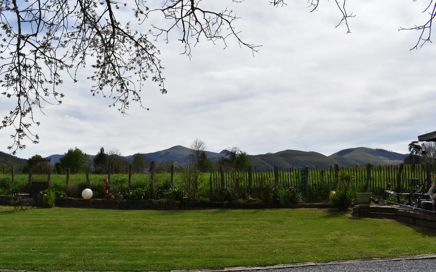 Monsieur ALBI "Maison Etchebestia", Larceveau-Arros-Cibits