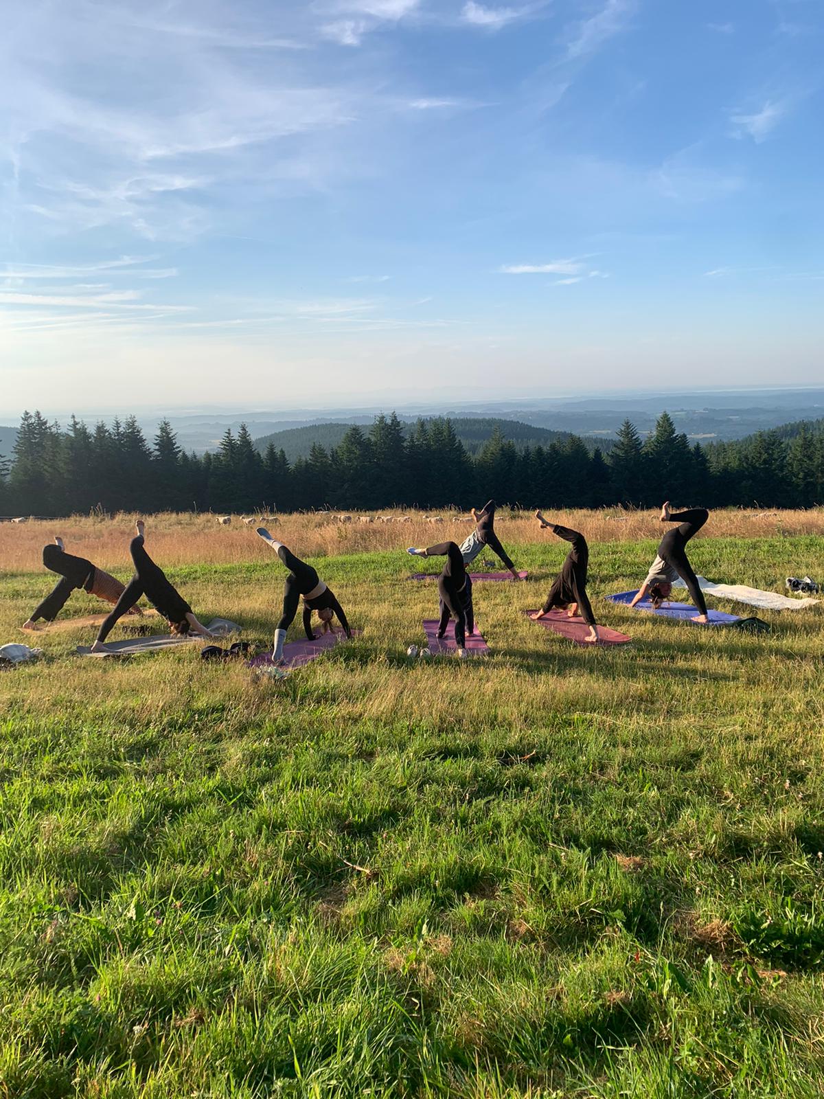 Yoga en plein air, Meymac