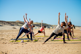 Beach Yoga — visuel événement