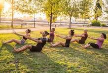 Séance de yoga en plein air — visuel événement