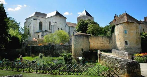 Abbaye de Nouaillé-Maupertuis