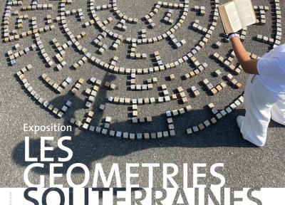 Performance artistique « Matière et mémoire, Bergson et la météorite » de l'artiste Alain-Jacques Lévrier-Mussat.