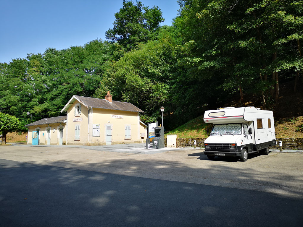 Aire d'accueil de camping-cars d'Uzerche, Uzerche - photo 3