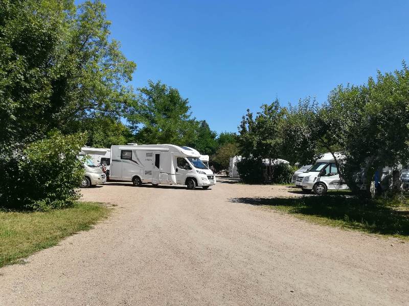 Aire municipale de stationnement de Brantôme - photo 5