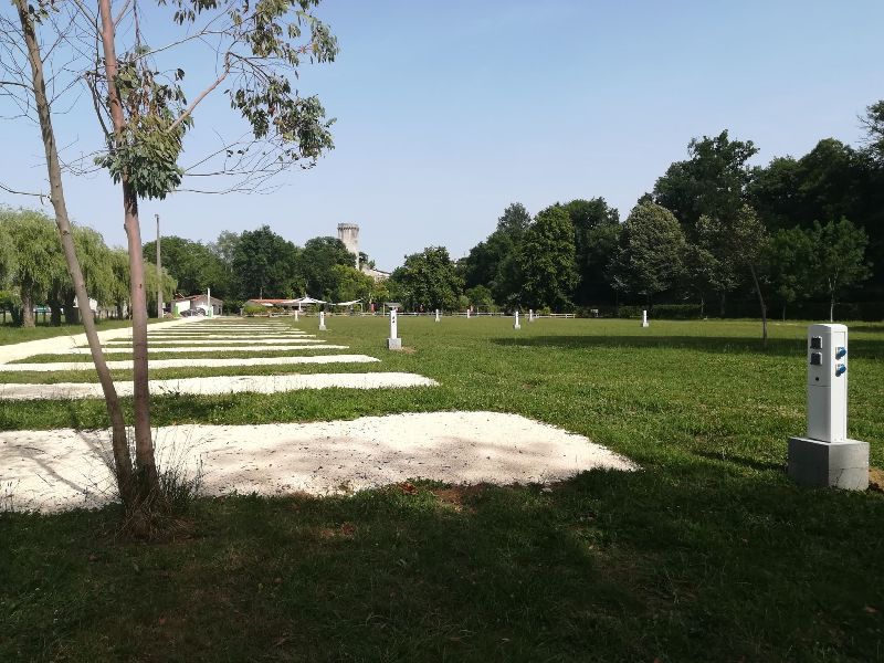 Aire municipale de stationnement de Bourdeilles, Bourdeilles - photo 5