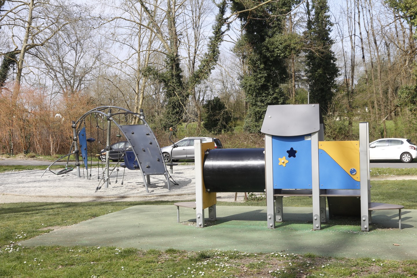Aire de jeux -Berges du gave