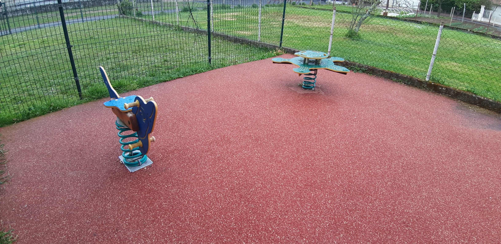 Aire de jeux  Le Pizou