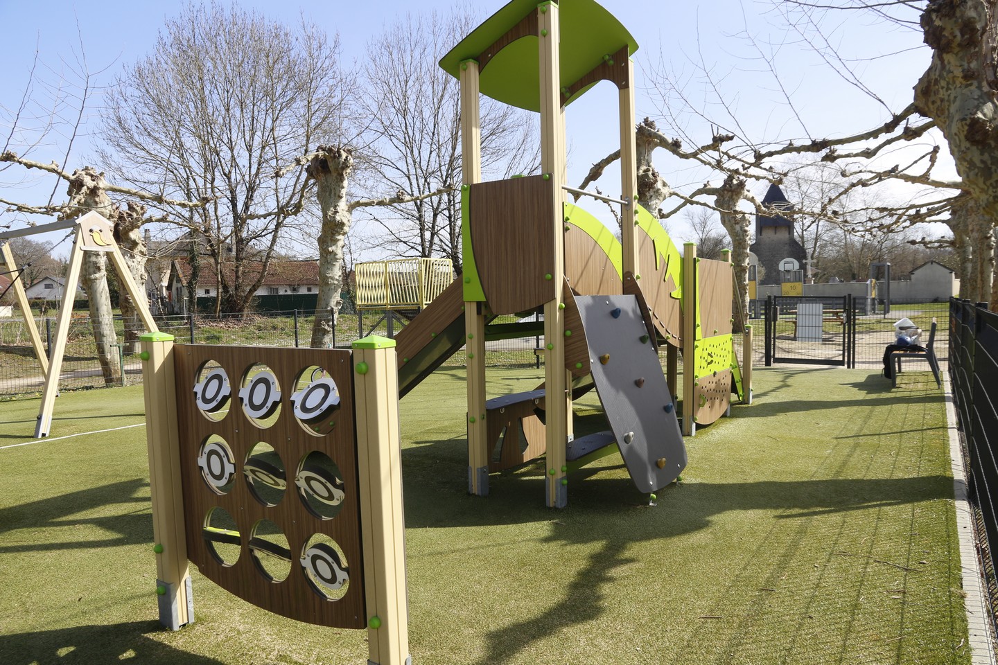 Aire de jeux, Lée - photo 4