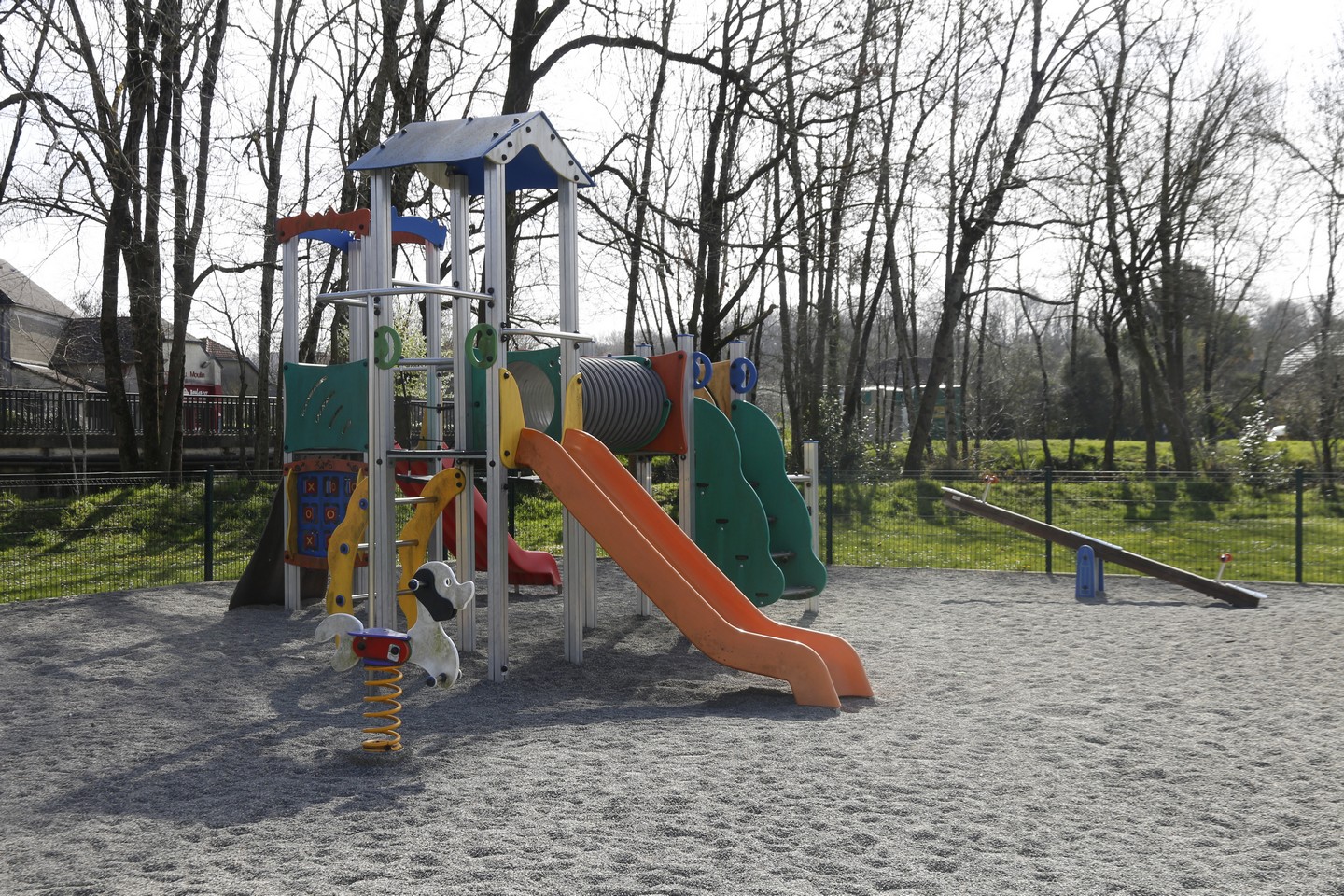 Aire de jeux, Ousse - photo 4