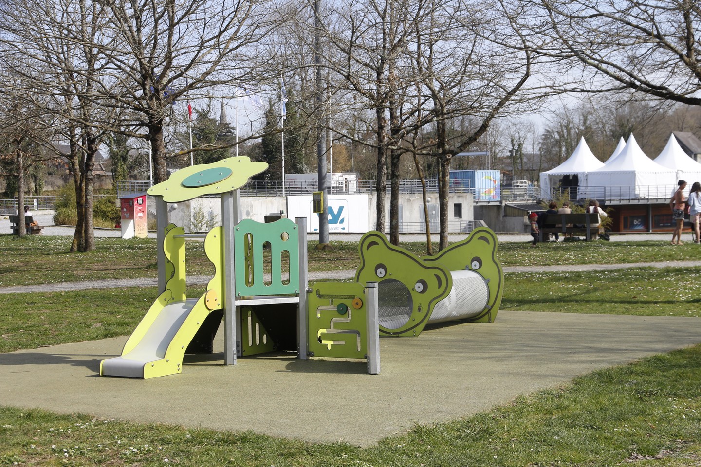 Aire de jeux - Parc Aquasports