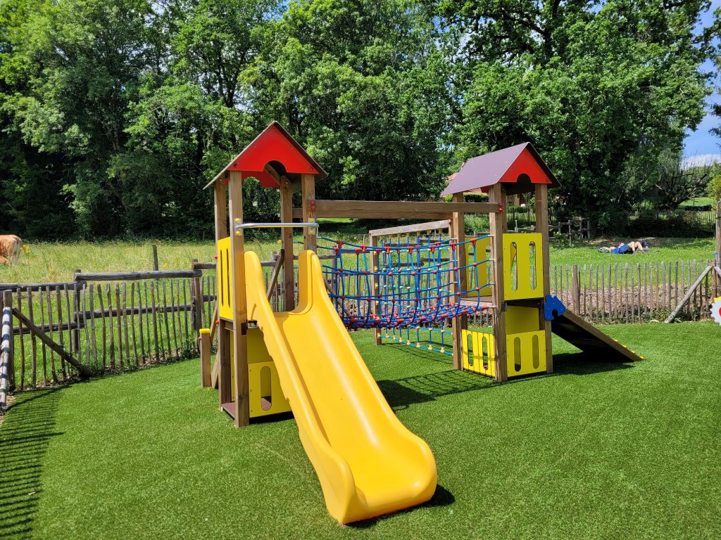 Aire de jeux, Vallereuil - photo 9