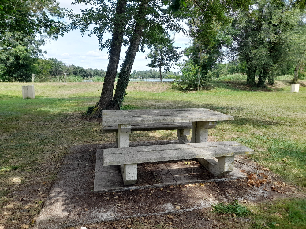 Aire de pique-nique de Saint-Martin-de-Sanzay