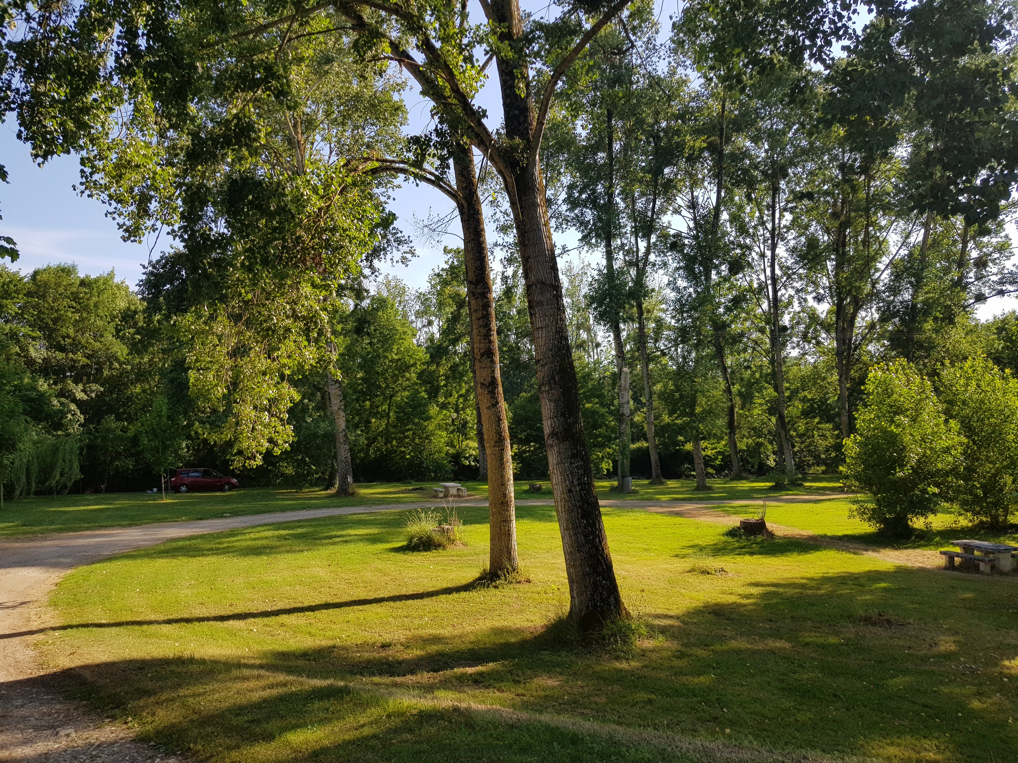 Aire de pique-nique d'Ardin - photo 2