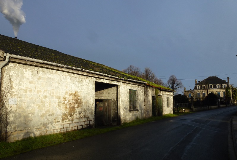 ancienne distillerie et ancienne maison patronale