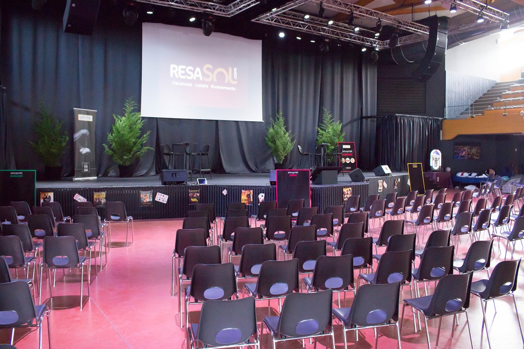 Salle L'Arena du Vieux Port by Resasol