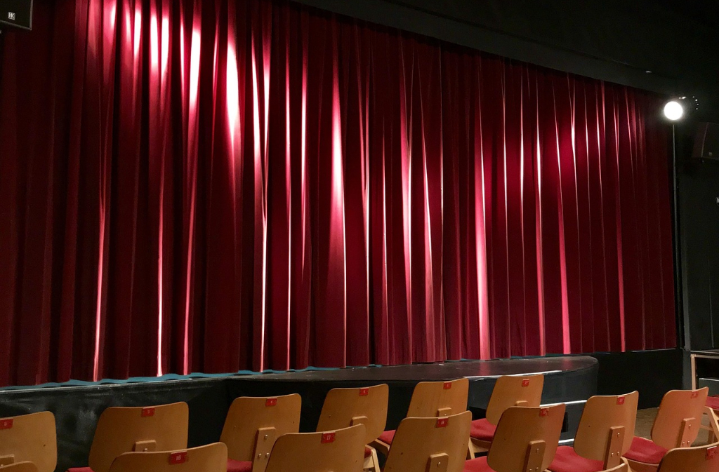 Théâtre | Comédie Cocass' & marché nocturne