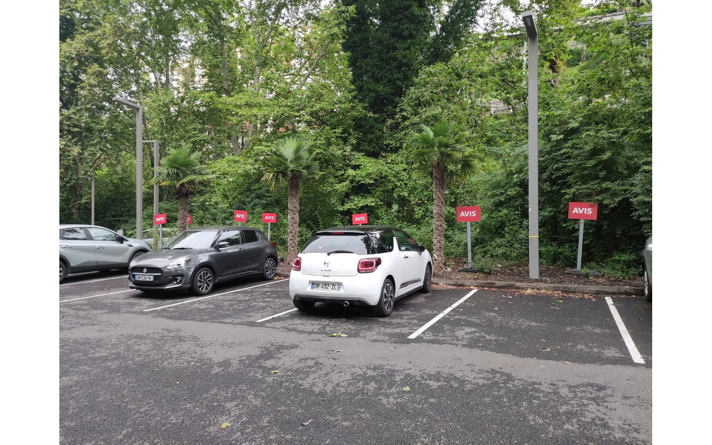 Avis - Gare SNCF
