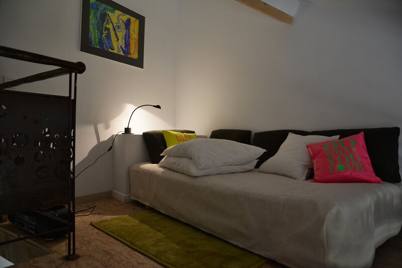 48 Urban Suites, Dun-le-Palestel - photo 4