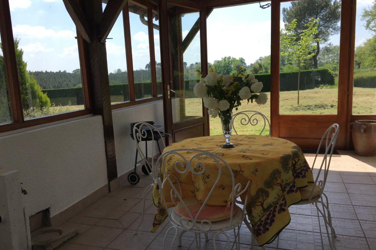 Madame Suzette VERGNAUD, La Douze