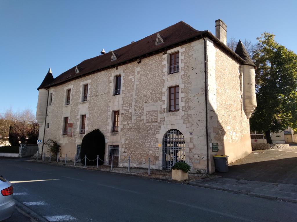 Arrêt sur Village - TOCANE ST APRE — photo 3