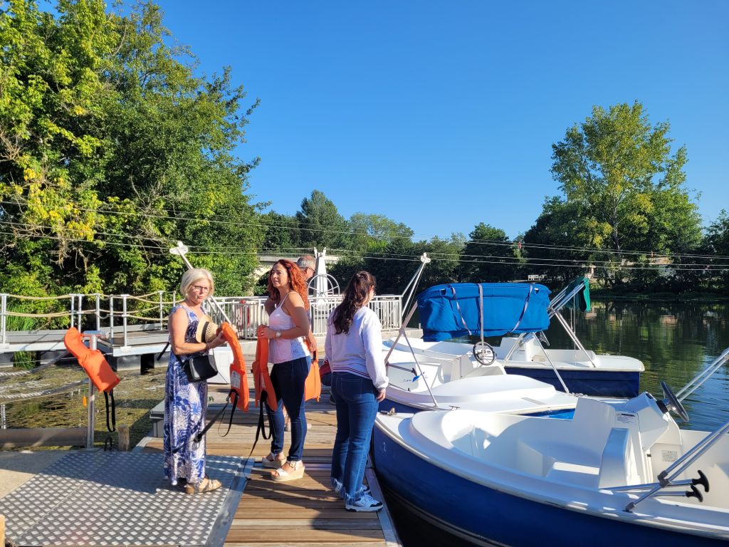 Promenade en bateau électrique, Neuvic - photo 8