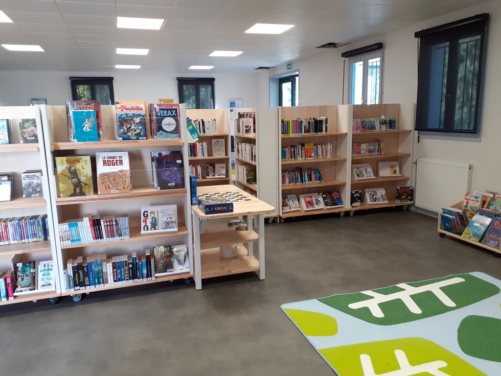 Médiathèque / agence postale de Cognac la forêt