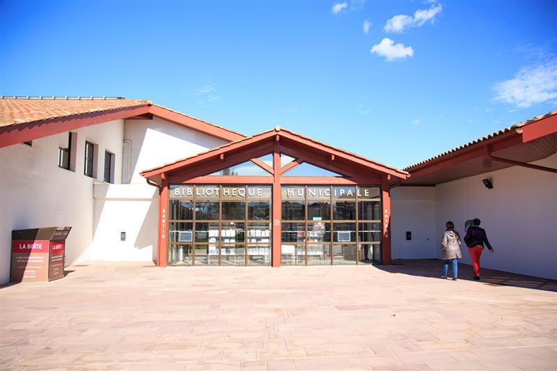 Bibliothèque Quintaou
